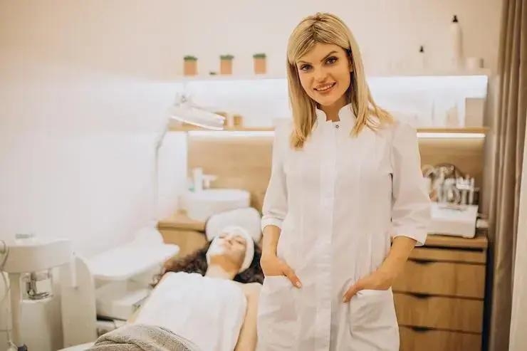 5 estratégias eficazes para atrair mais clientes para sua clínica de estética