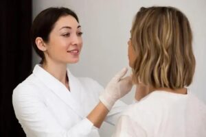 Como utilizar e-mail marketing para reter clientes em clínicas de estética